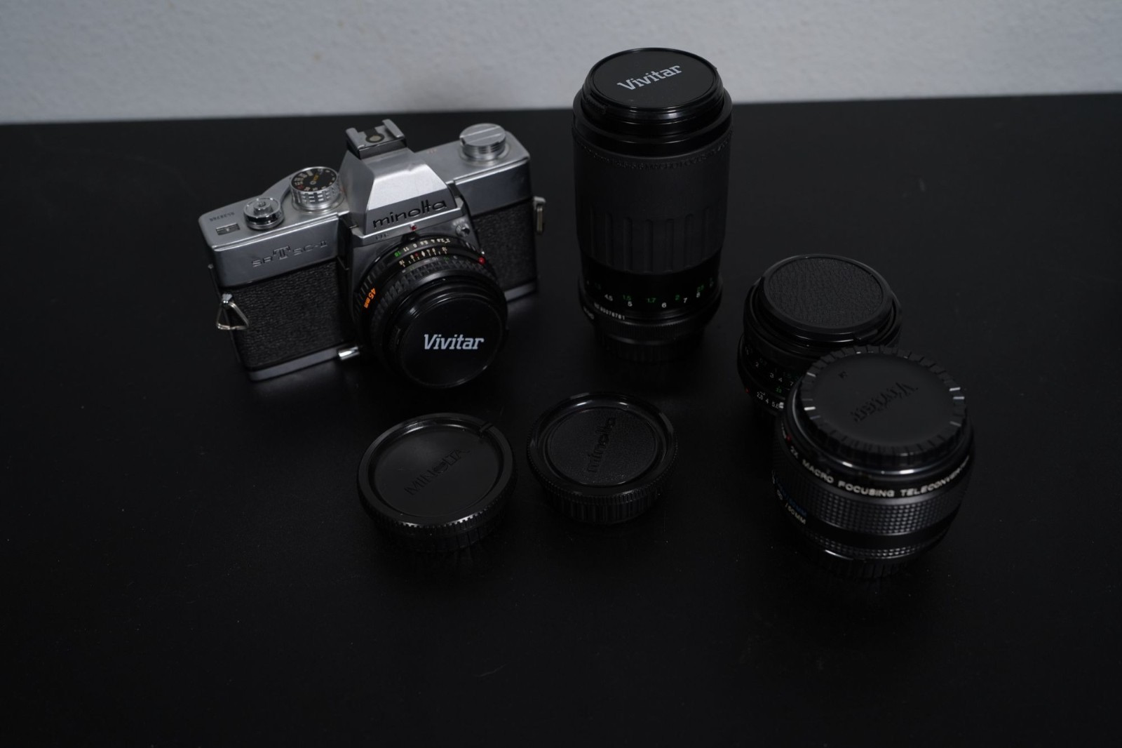 Minolta SRT SC-II Camera With Vivitar Lenses & Caps