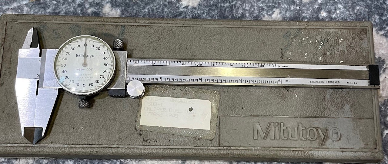 Mitutoyo Dial Caliper 0-6 Inches 505-626-50 Shock Proof .001 With Case
