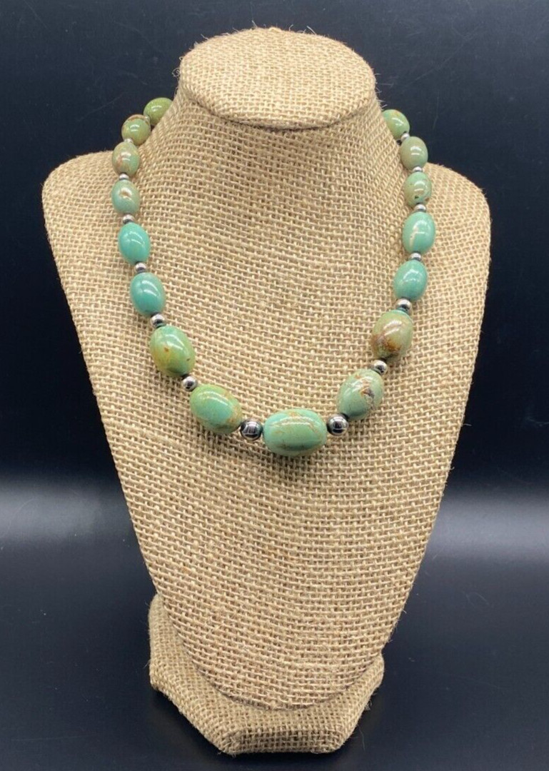AMERICAN WEST-Sterling Chunky SW Graduated Green Turquoise Oval Bead Necklace