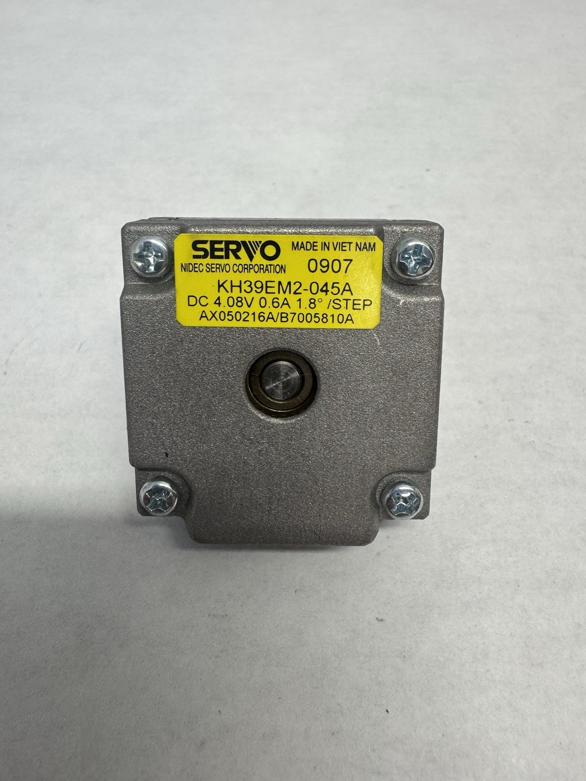 KH39EM2-045A Stepper Motor NEMA 17 1.8 Degree 4.08V 0.6A w/ Pulley Nidec