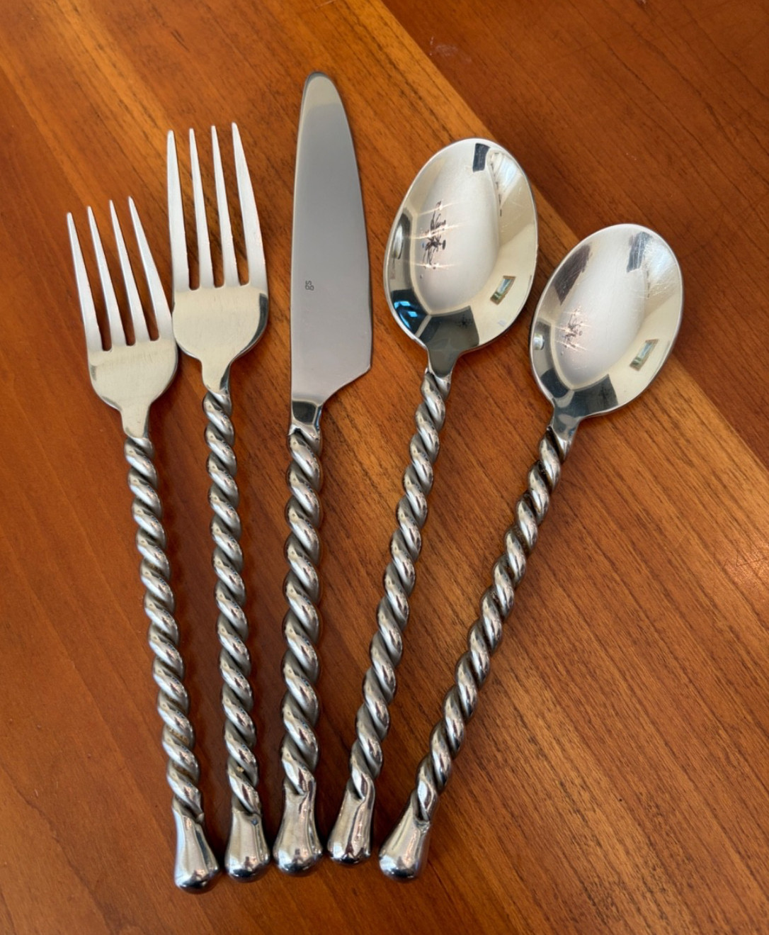 Gourmet Settings  SILVER TEAR  18/10 Stainless Flatware Twisted Handle - Choice