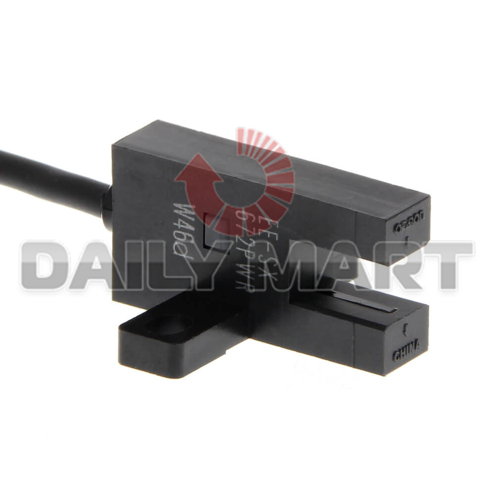 New In Box OMRON EE-SX672P-WR Micro Photoelectric Switch