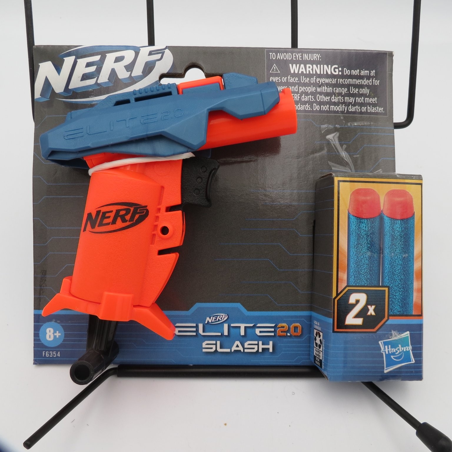 Nerf Elite 2.0 Slash Blaster w/2 Darts F6354