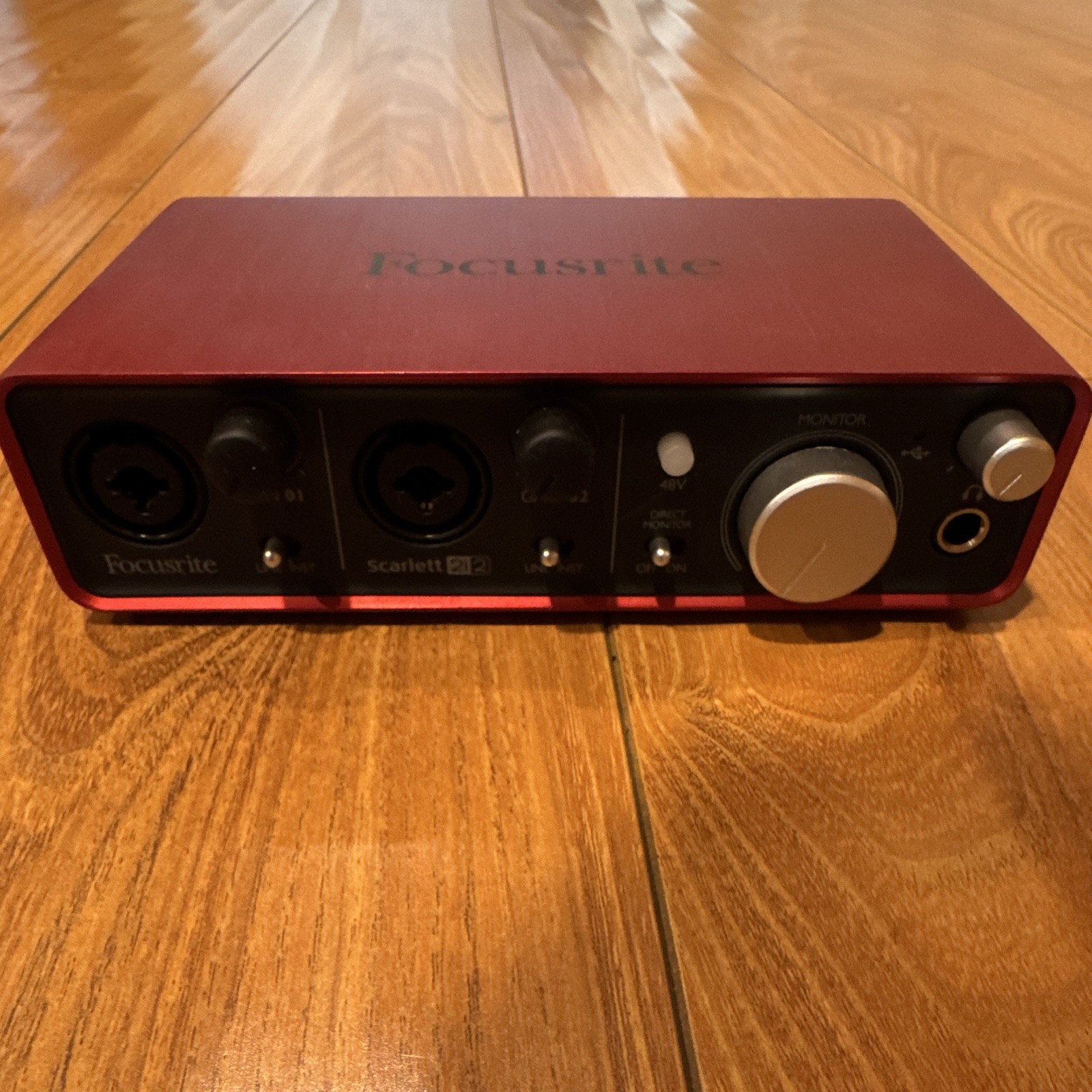 Focusrite Scarlett 2i2 USB Audio Interface 2 Mic Phantom Power w/ USB Cable