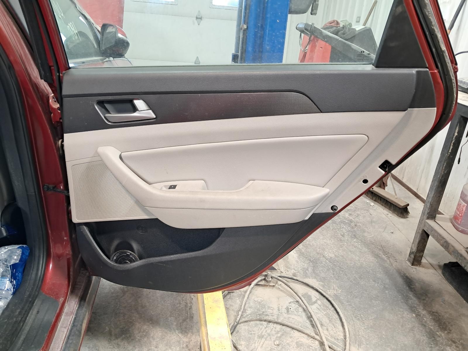 2017 HYUNDAI SONATA RR Door Trim Panel