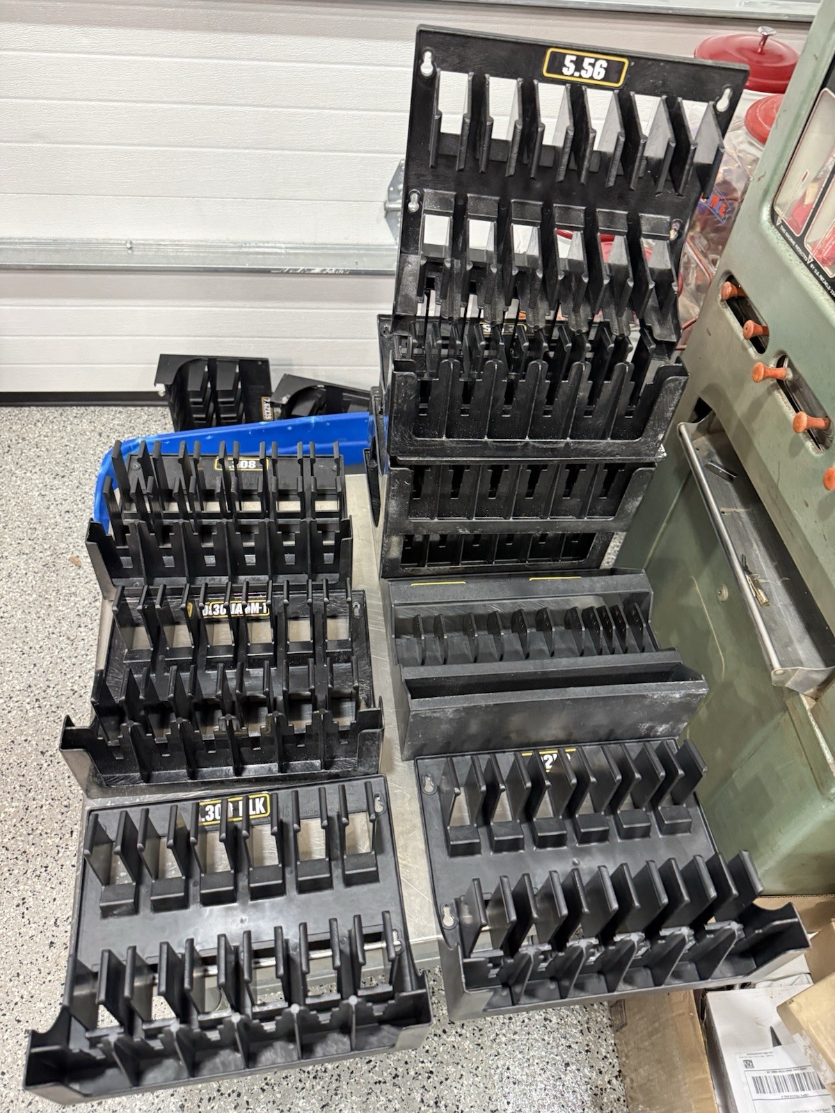 16 MAG SOULTIONS MAGAZINE STORAGE RACKS 5.56 .308 9mm .40 300 BO .30 CAL M1