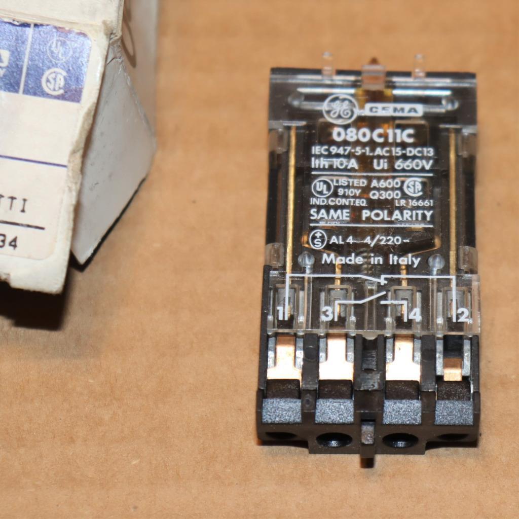 One GE General Electric 080C11C Contact Block
