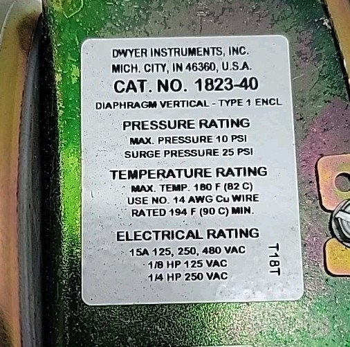 Dwyer 1823-40 Pressure Switch Industrial Process Control Switch