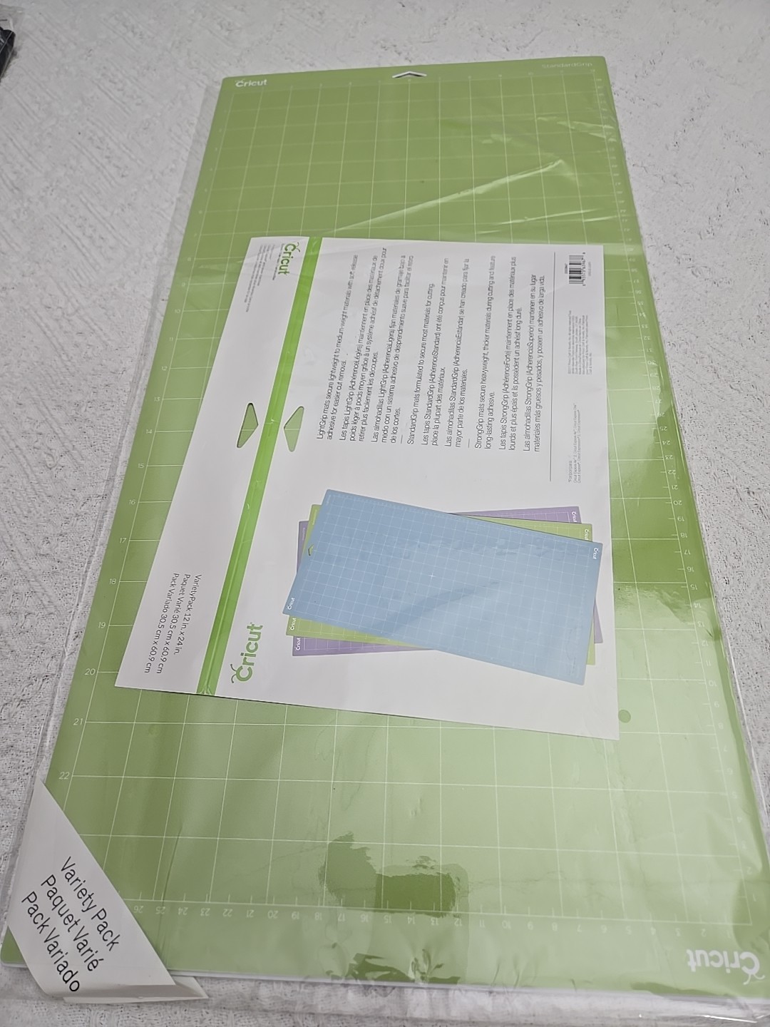Cricut Cutting Mats PACK OF 2 Standard Grip And Strong Grip NEW IN PKG