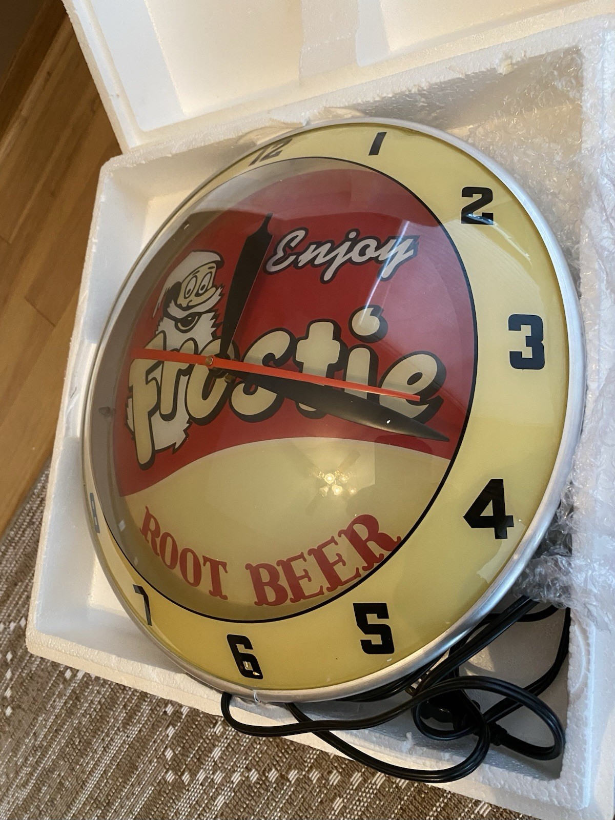 VINTAGE FROSTIE DOUBLE BUBBLE CLOCK IN ORIGINAL BOX NEW OLD STOCK NEVER USED