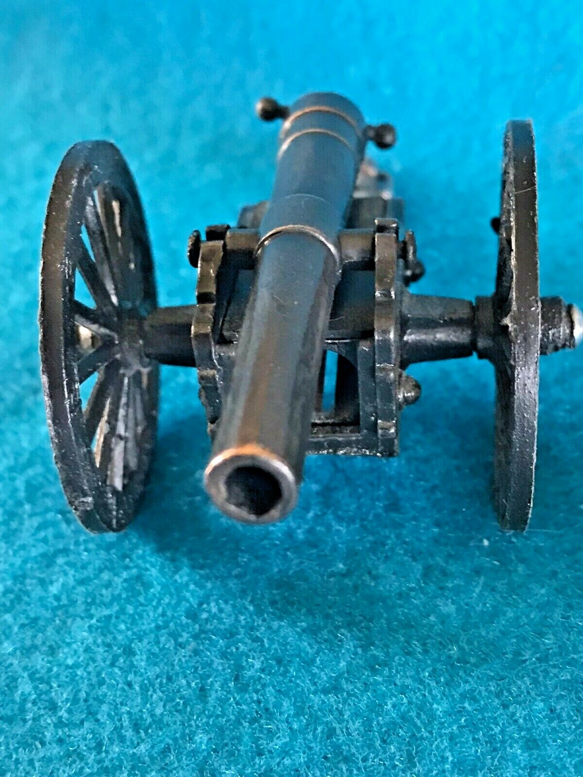 Shooting Cannon Civil War Die Cast Miniature Replica Pencil Sharpener