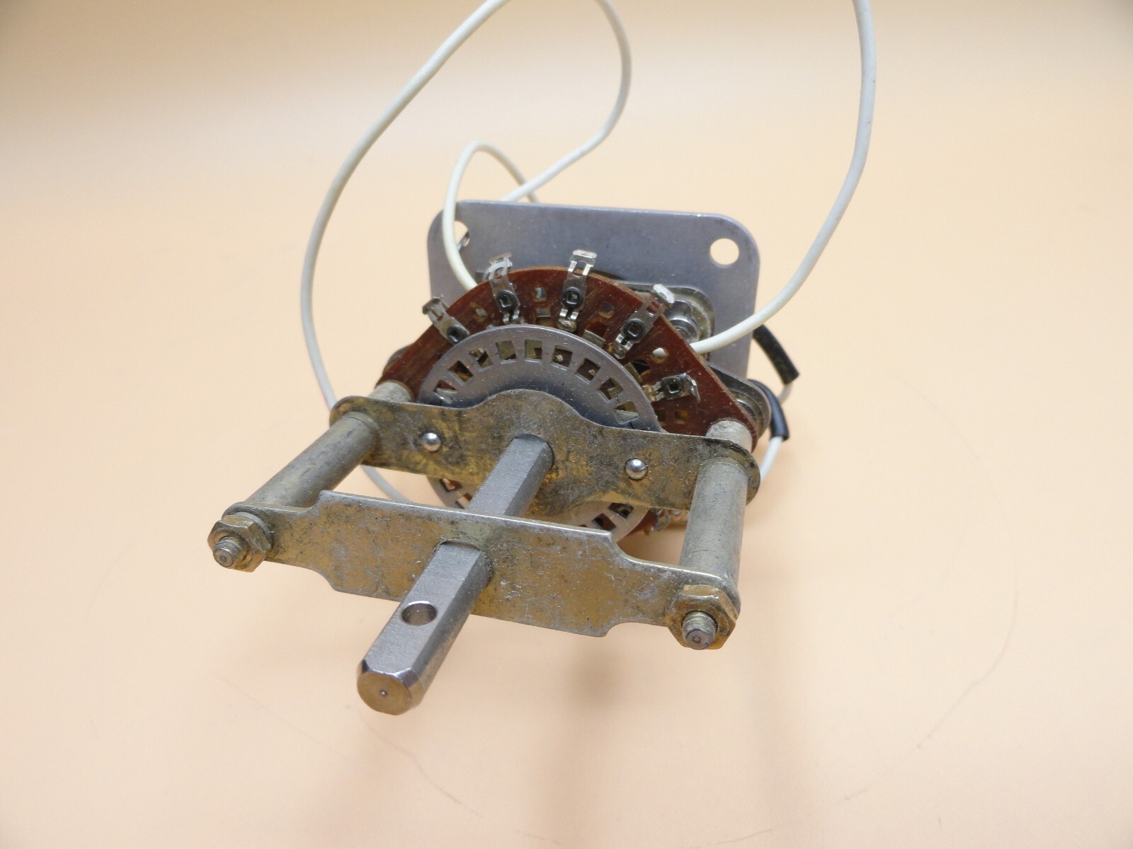 Rotary Electric Solenoid Selector Switch NOS (QTY 1)