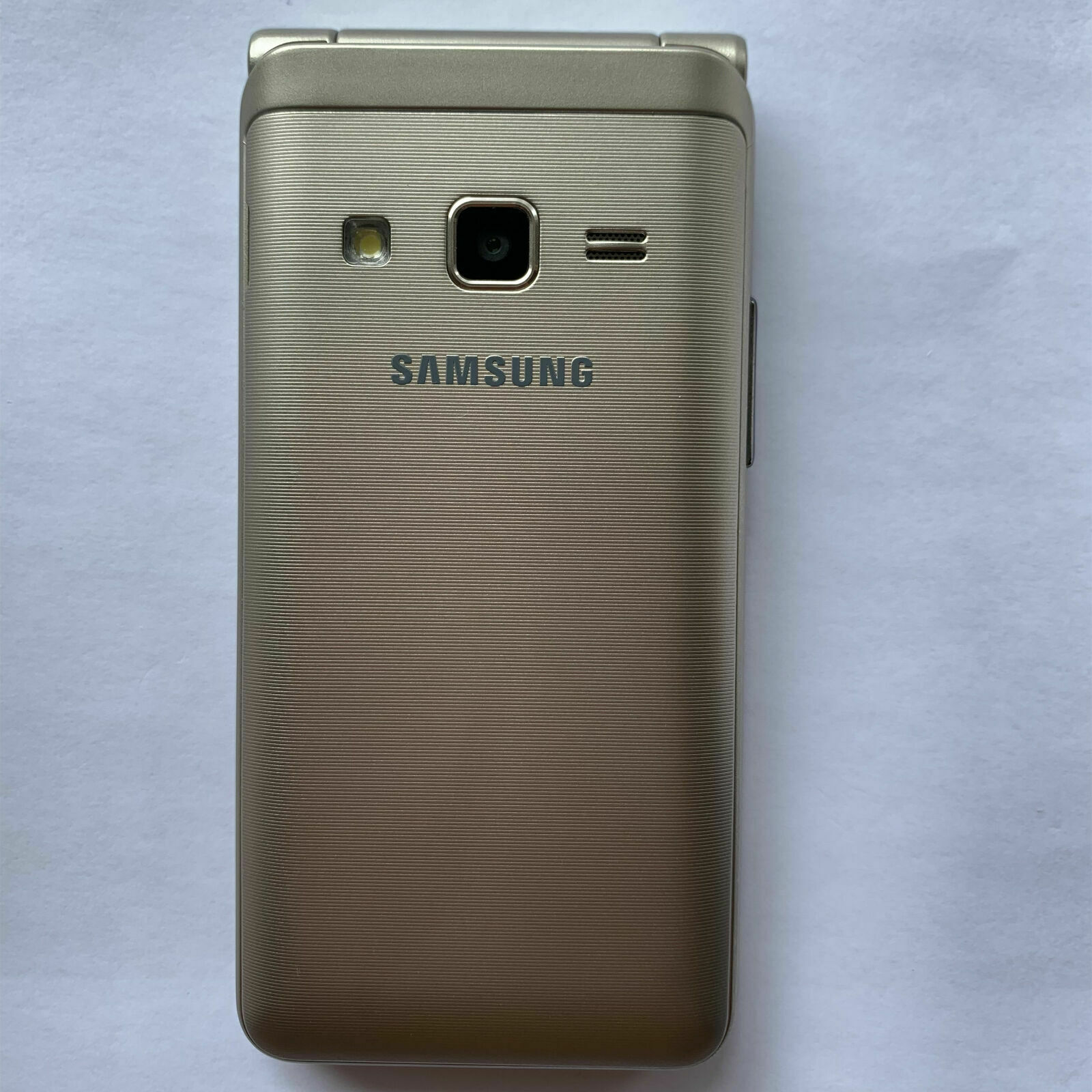 Original Unlocked Samsung Galaxy Folder G1600 8MP Dual SIM LTE Flip SmartPhone