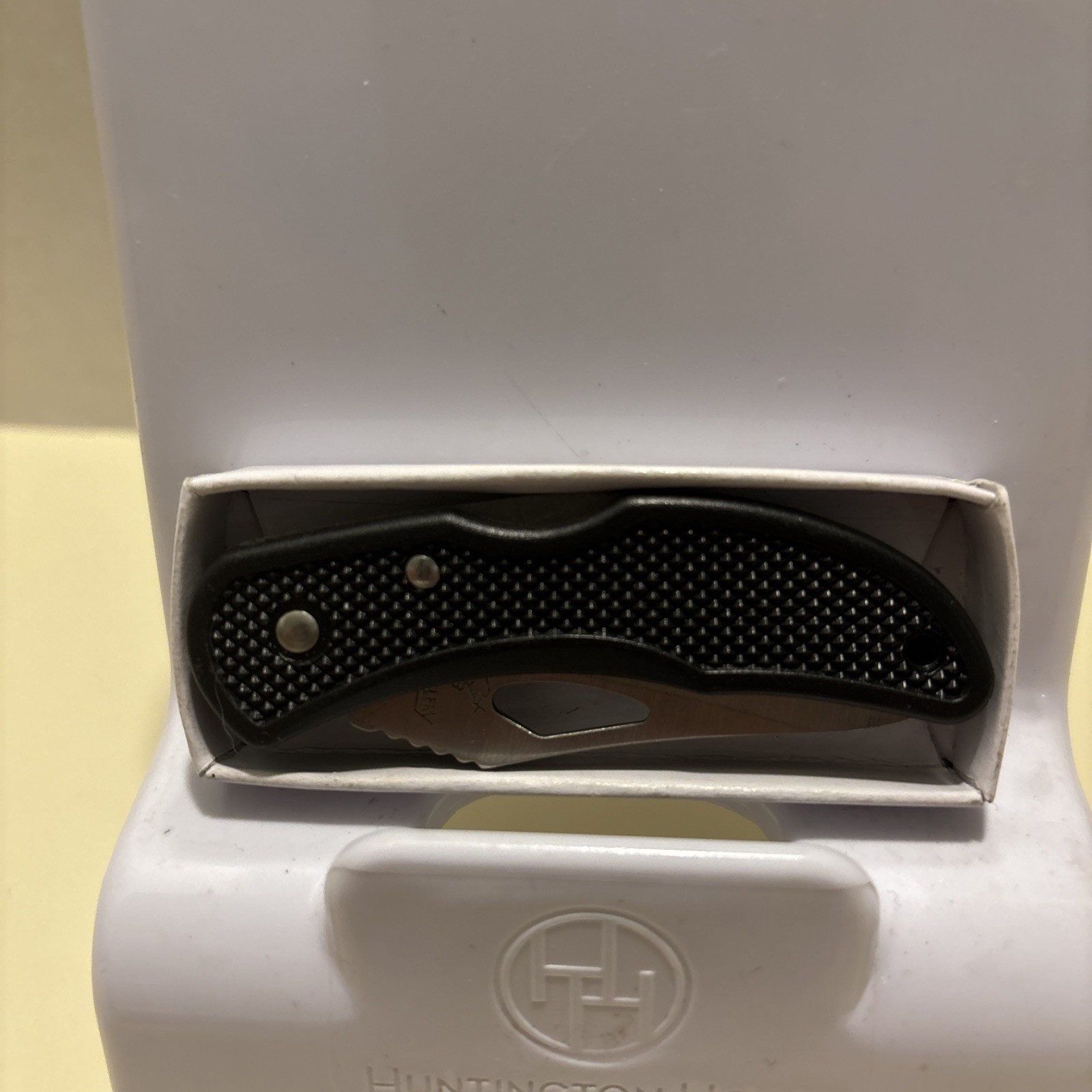 Frost 3" Closed Back Lock Folding Knife Stainless Steel Blade Black Handle