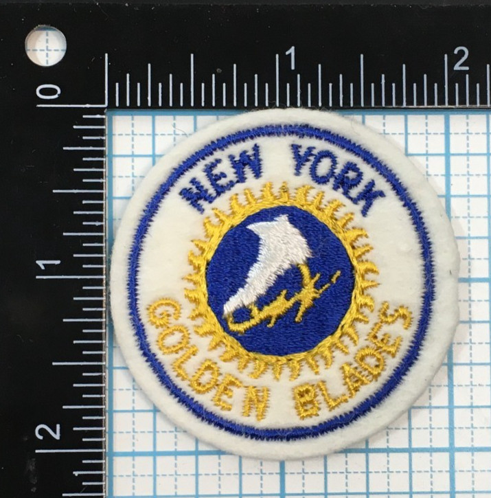 1973-74 NEW YORK GOLDEN BLADES WHA HOCKEY VINTAGE 2" ROUND DEFUNCT TEAM PATCH
