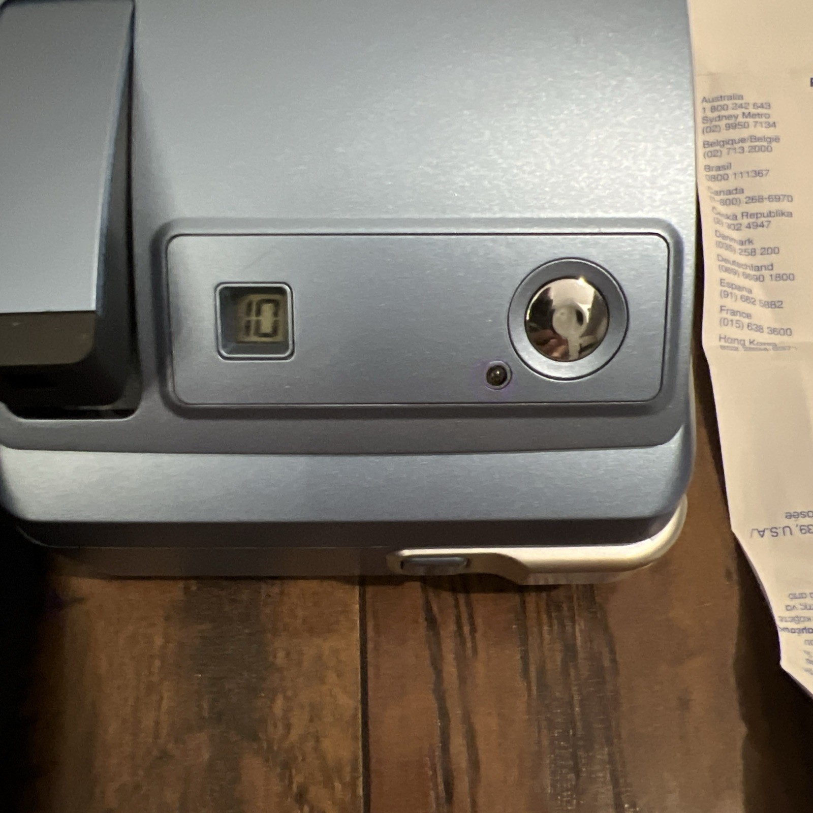 Polaroid One 600 Ultra Instant Camera Auto Flash. TESTED.