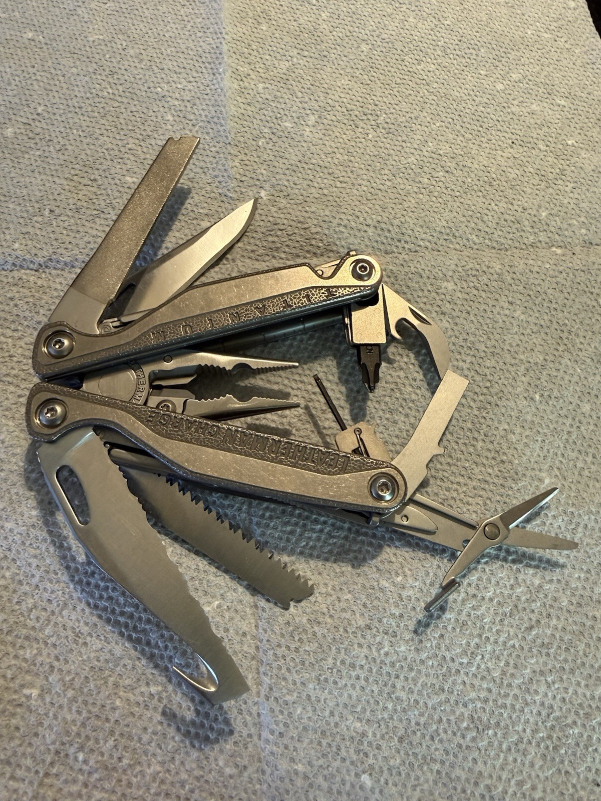 Leatherman Charge+ TTi w/ Cap Crimper & Replaceable Wire Cutter NON RECALL