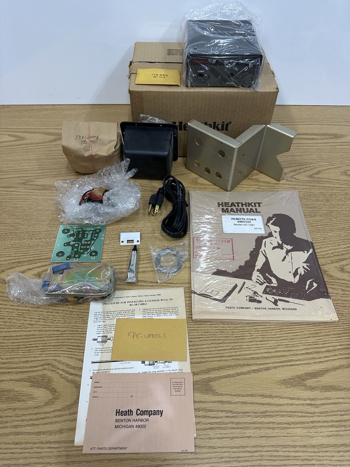 RARE NEW Heathkit, Kit Model HD-1481 Remote Coaxial Switch Box Antenna