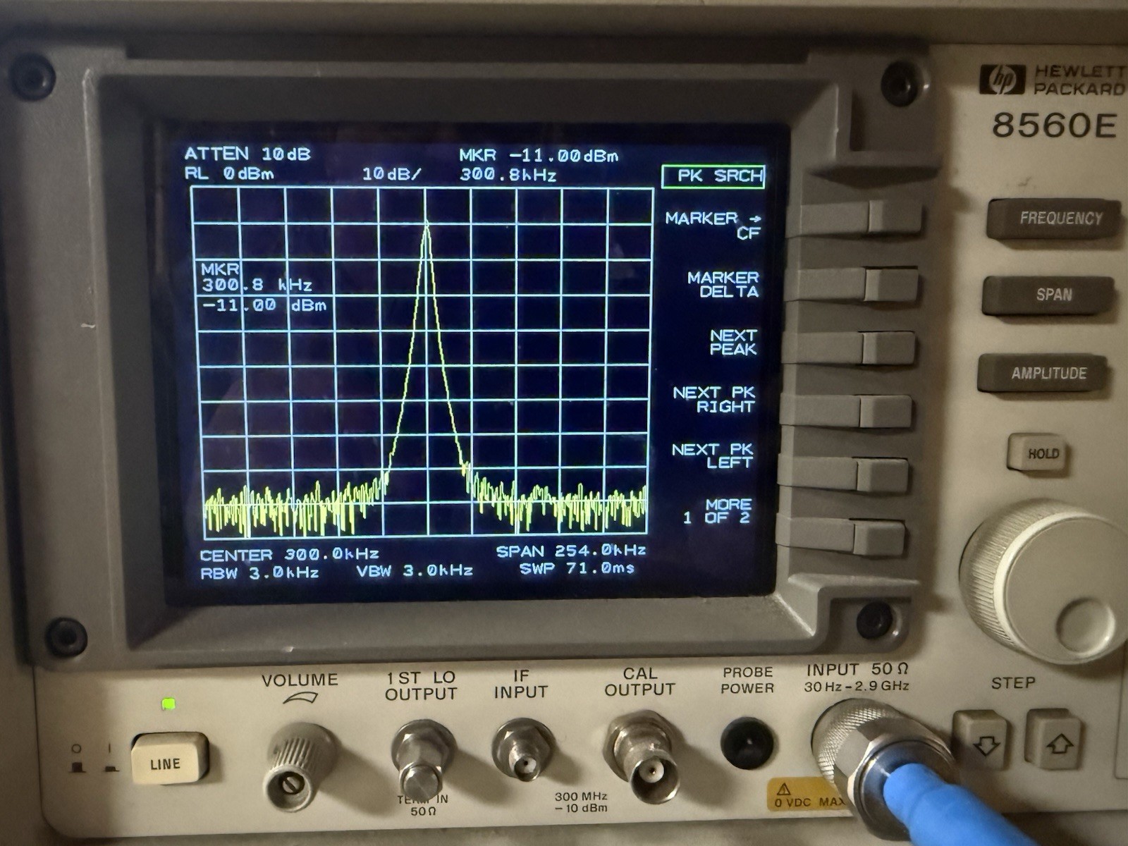 HP / Agilent 8560E 2.9GHz RF Spectrum Analyzer LCD Display READ