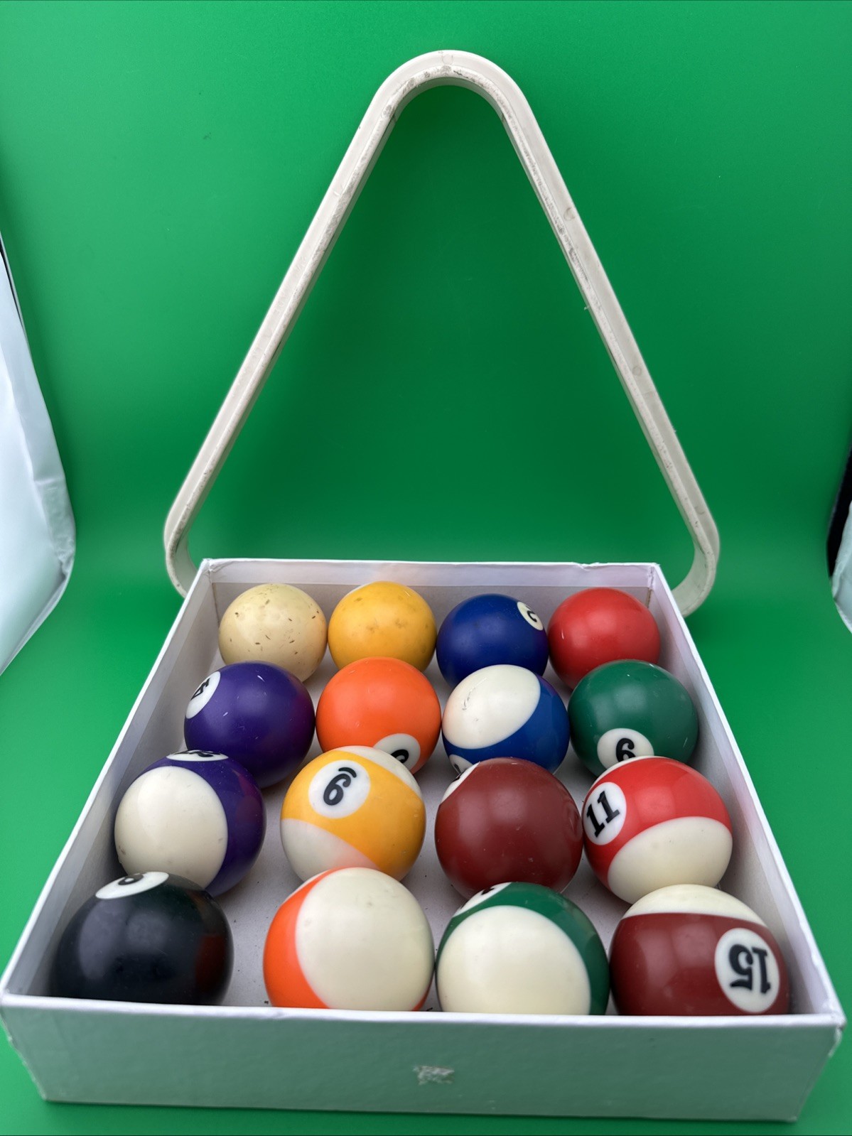 Pool Balls 2 1/4 Cast Phenolic Phenolite Supreme Billiard Ball 16 Balls