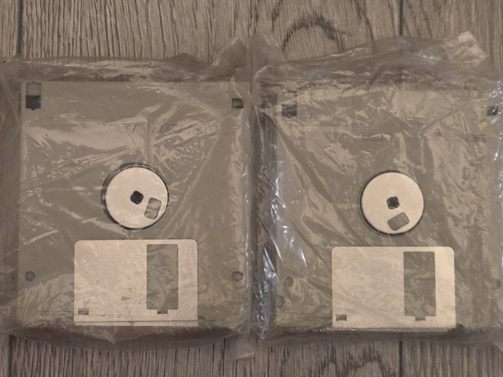 Microsoft Windows 95 Upgrade With 13 Floppy Disks New Sealed