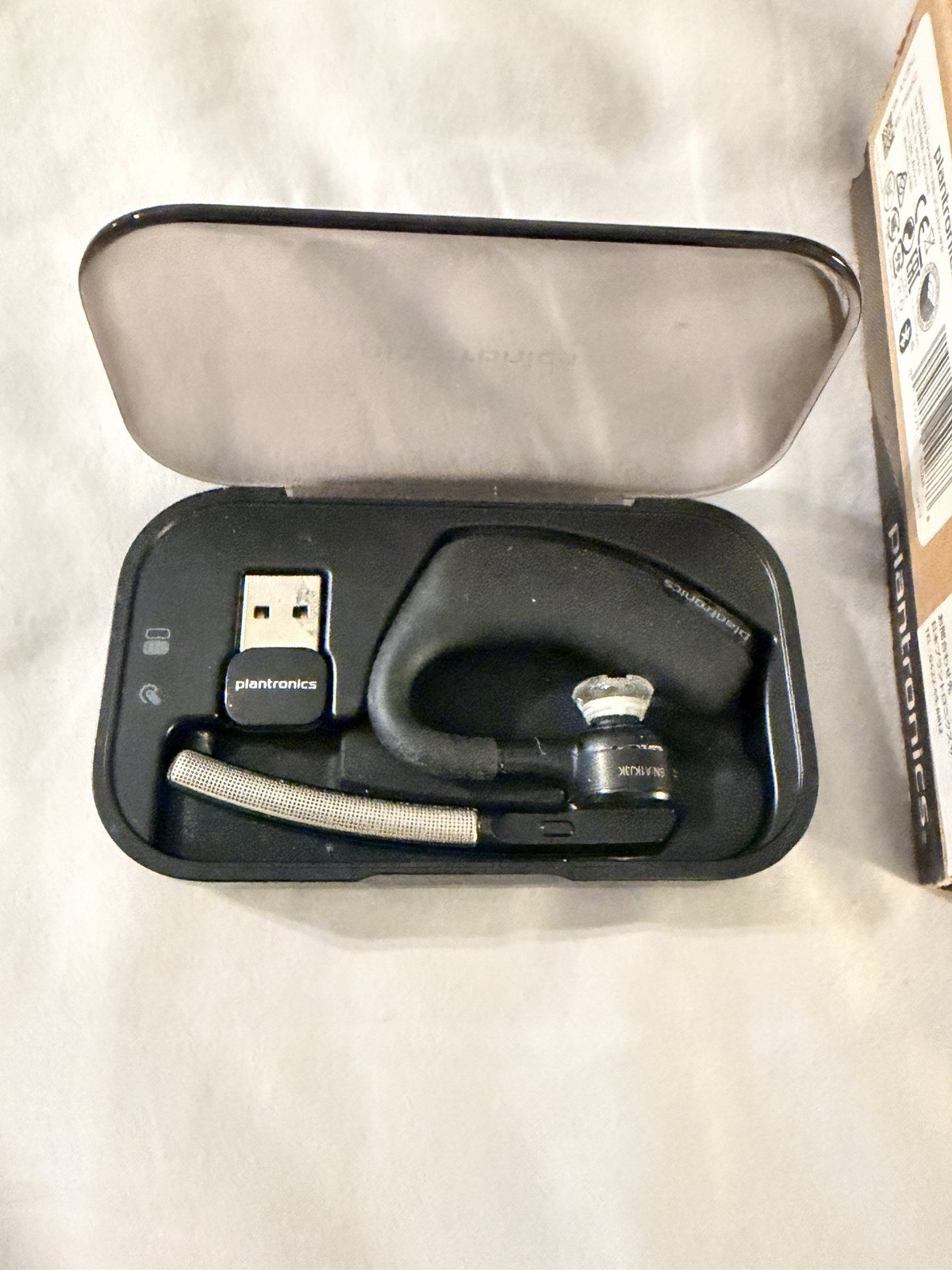 Plantronics Voyager 5200 UC Bluetooth USB NC Boom Mic Ear-hook Headset Black