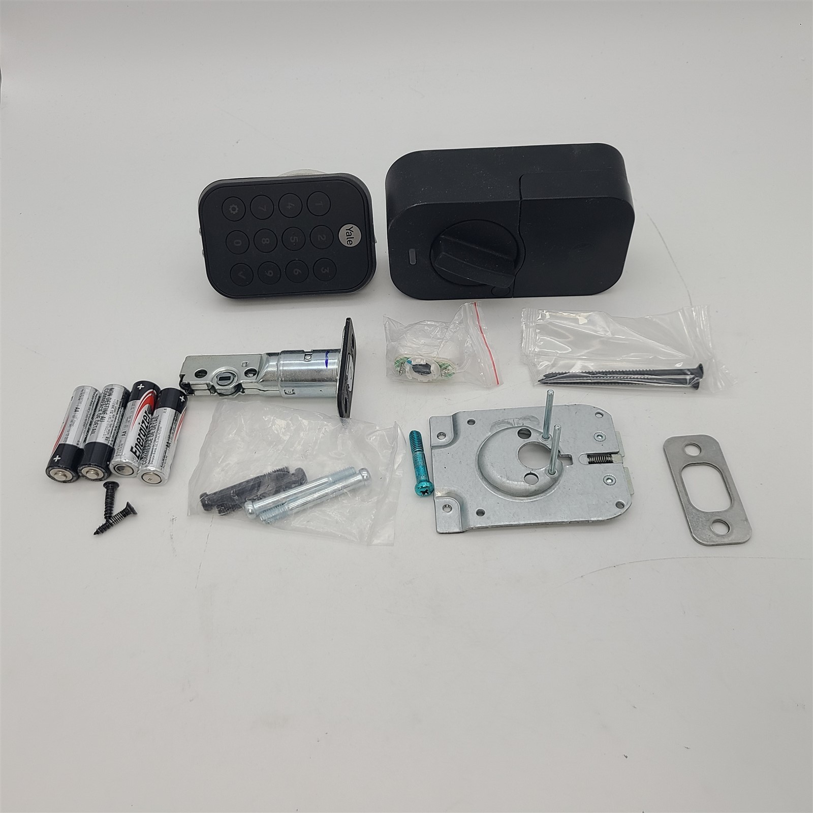 Yale Security Lock 2 Deadbolt, Black Smart Keyless Entry Door Lock *READ*
