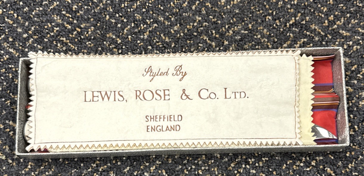 Lewis, Rose & Co. LTD Sheffield Stag horn Carving Set