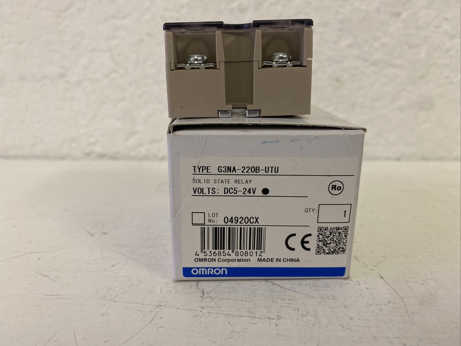 Omron G3NA-220B-UTU Solid State Relay DC5-24V