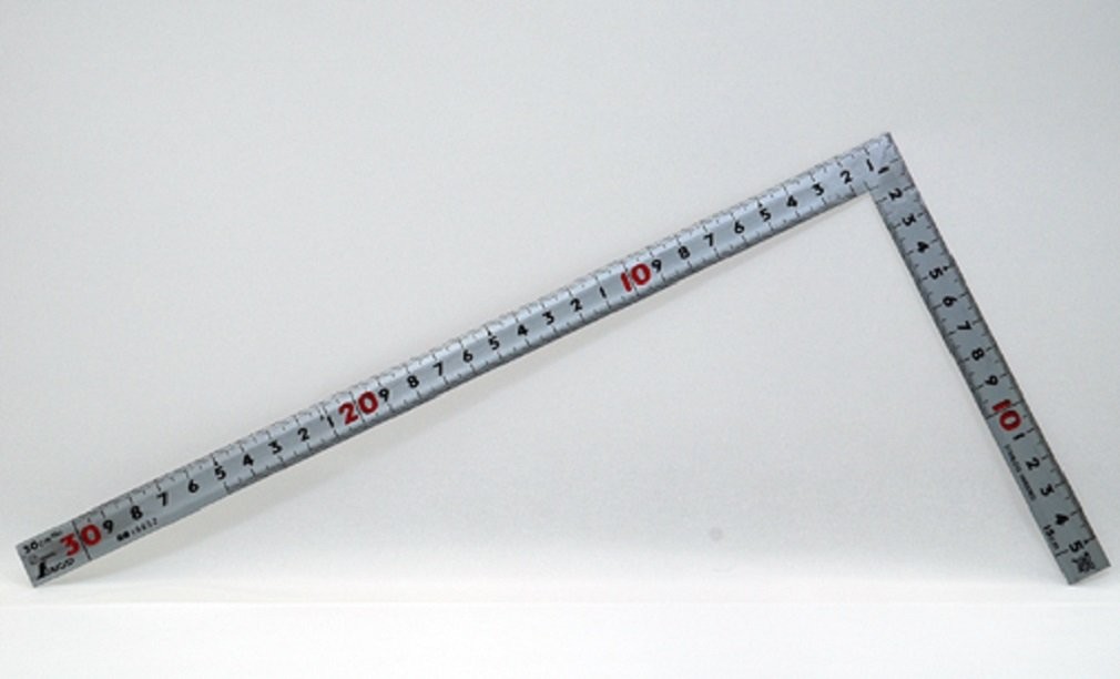 Shinwa Sokutei 10652 Curb Scale Square Shape Red Numerals Silver 11.8 Inch