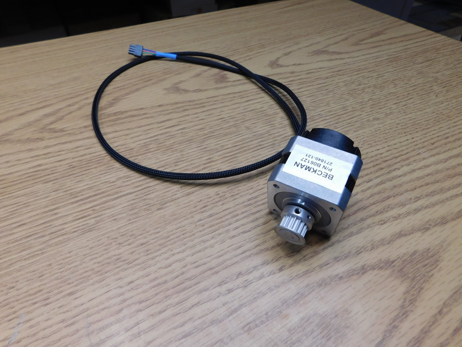 Beckman Stepper Motor B06127