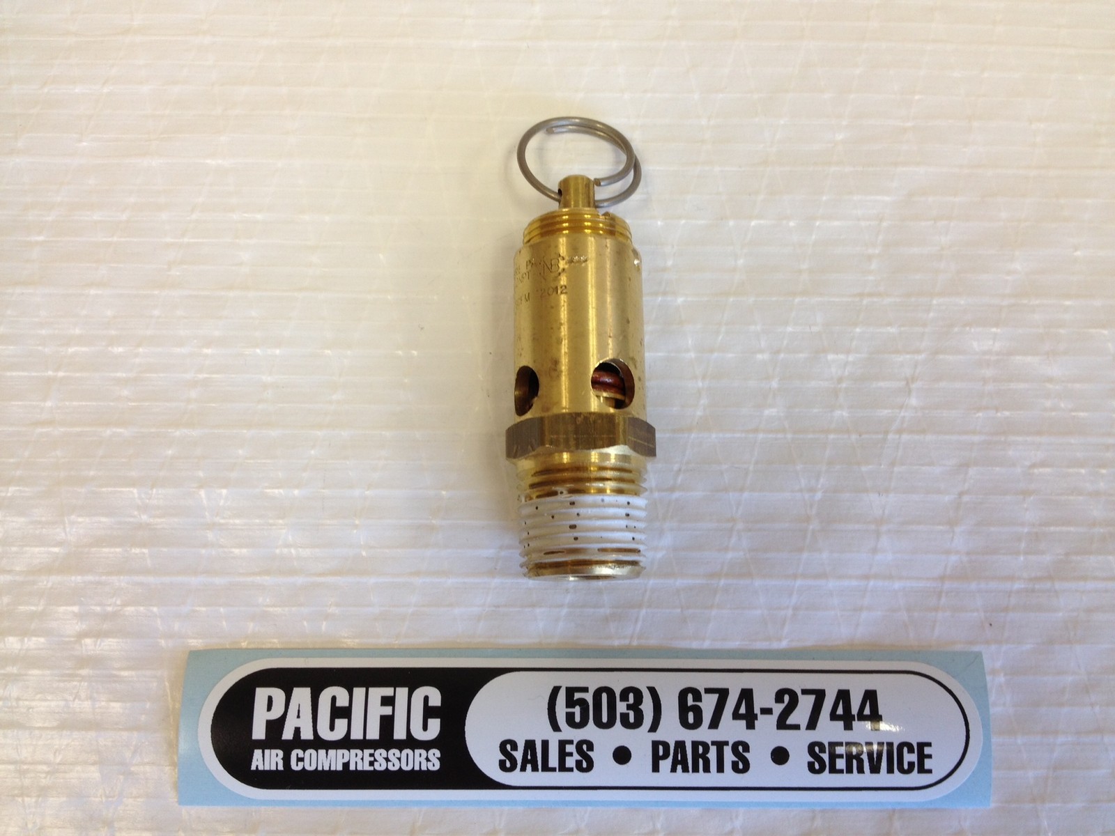6D924 GRAINGER SAFTEY RELIEF VALVE AIR COMPRESSOR PART *A MUST HAVE*