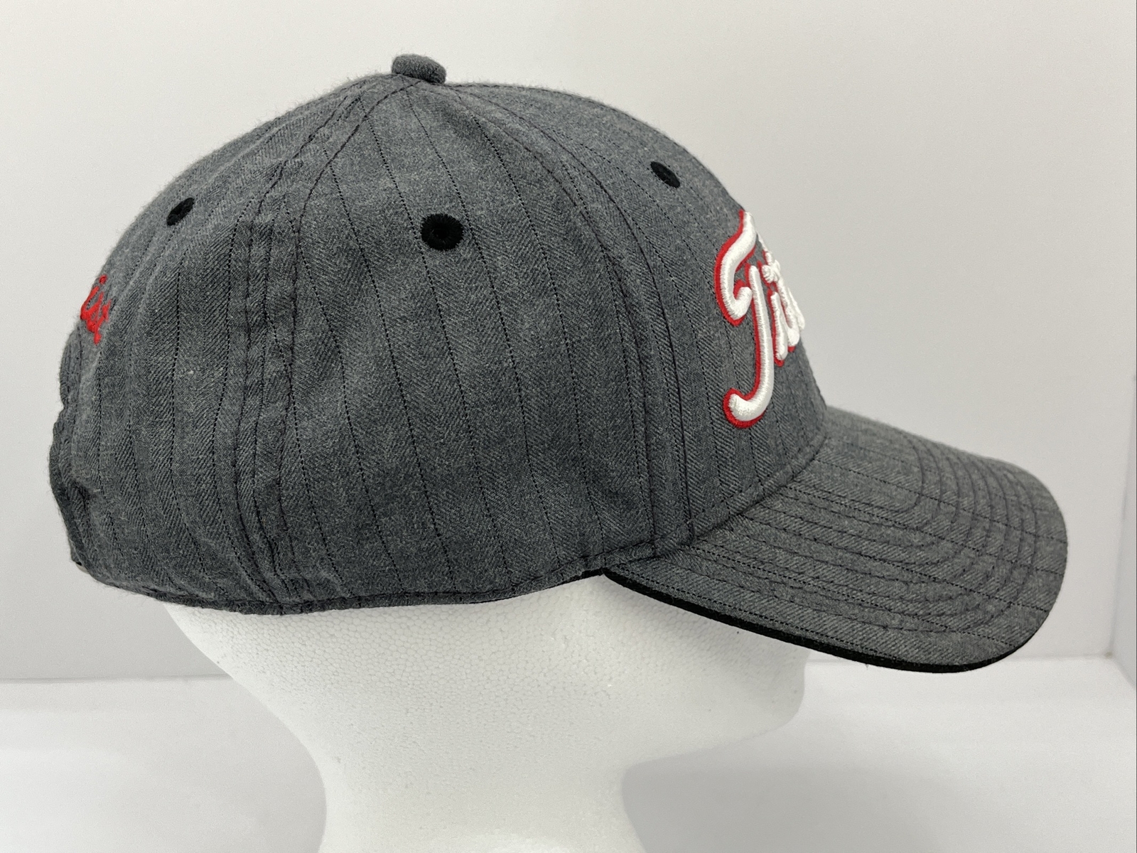 Titleist Featherweight Golf Hat / Cap - Gray Strap-Back