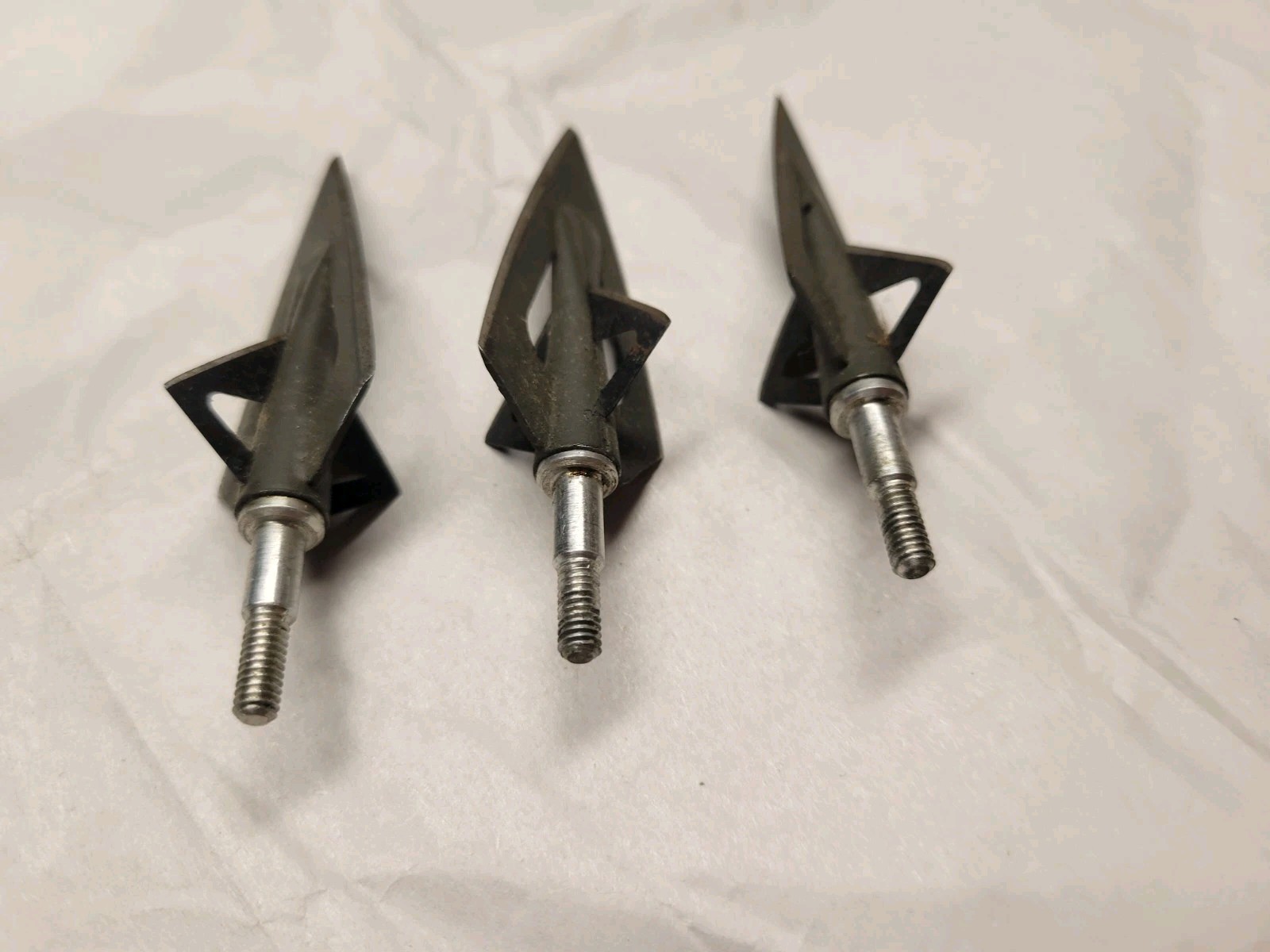 Vintage FRED BEAR Razorheads Broadheads (3) Used condition