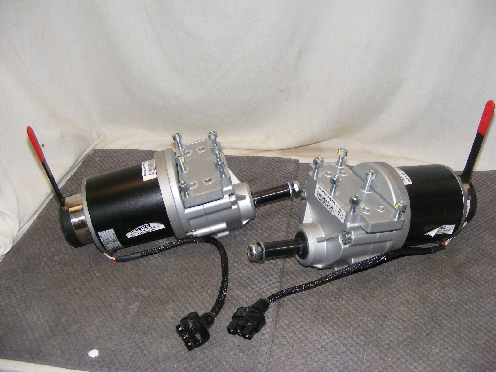 MERITS VISION SUPER POWER CHAIR LEFT/RIGHT SIDE DRIVE MOTORS M9EA-5-L & M9ES-5-R