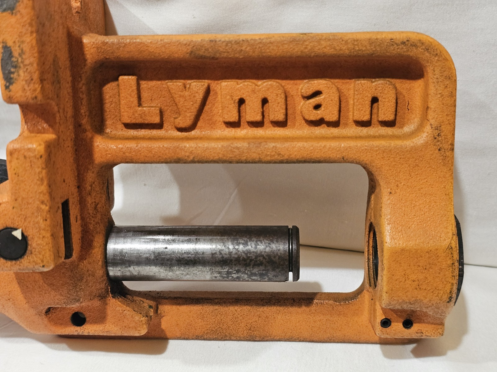 LYMAN ORANGE CRUSHER RELOADING PRESS CAST IRON SINGLE STAGE VINTAGE