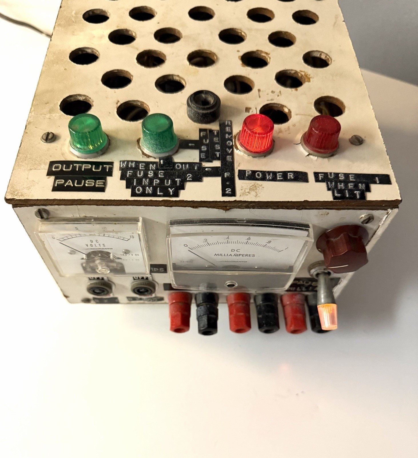 Vintage Variable DC Power Supply Bench Lab Analog Volt Milliamp Power On