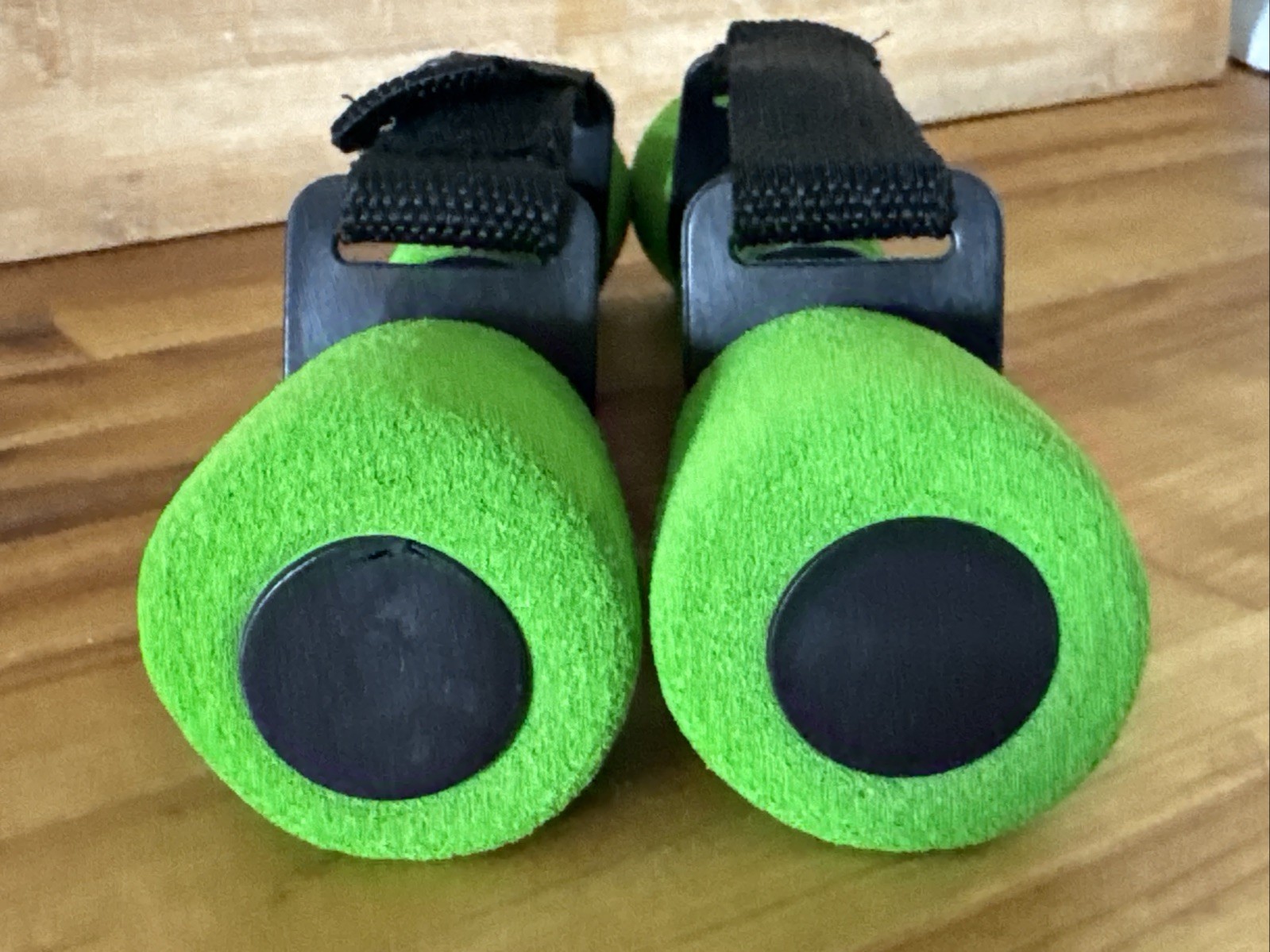 Go Walking Hand Weight Set 1 lb Each with Adjustable Hand Strap, Soft Grip