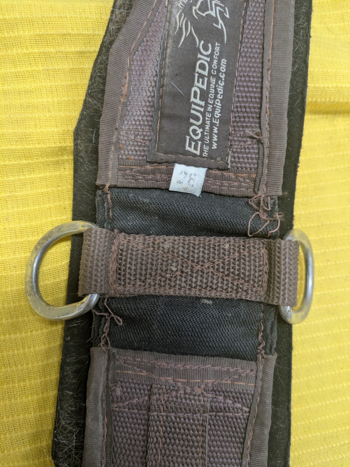 28" Brown Equipedic Western Cinch Girth Removable Liner