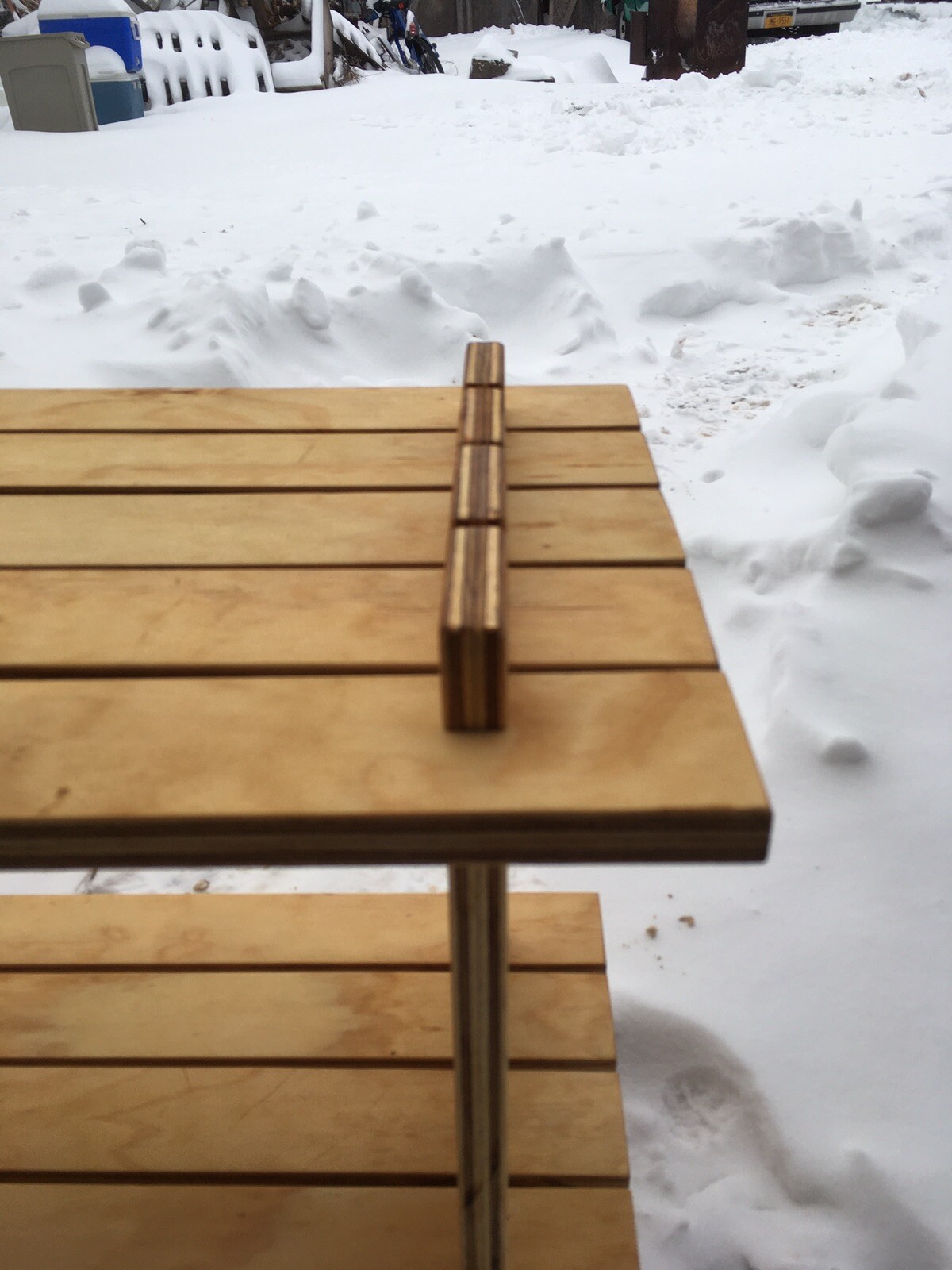 bench / Coffee Table With The Shelve