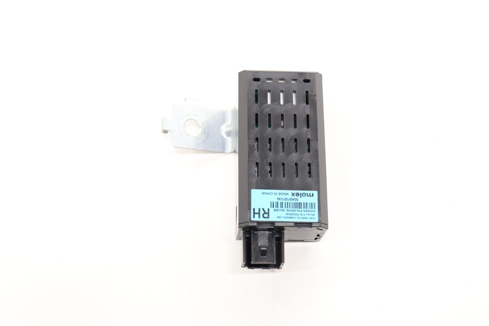 2016 - 2020 INFINITI QX60 REAR RIGHT USB DC CHARGER PORT MODULE OEM 283H09NC6B