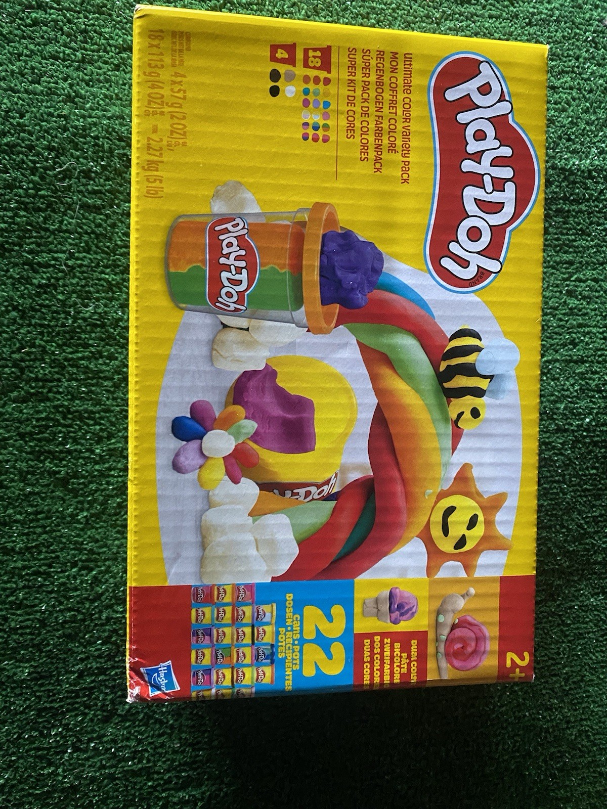 Play-Doh 22 Cans Ultimate Color Variety Modeling Compound Set