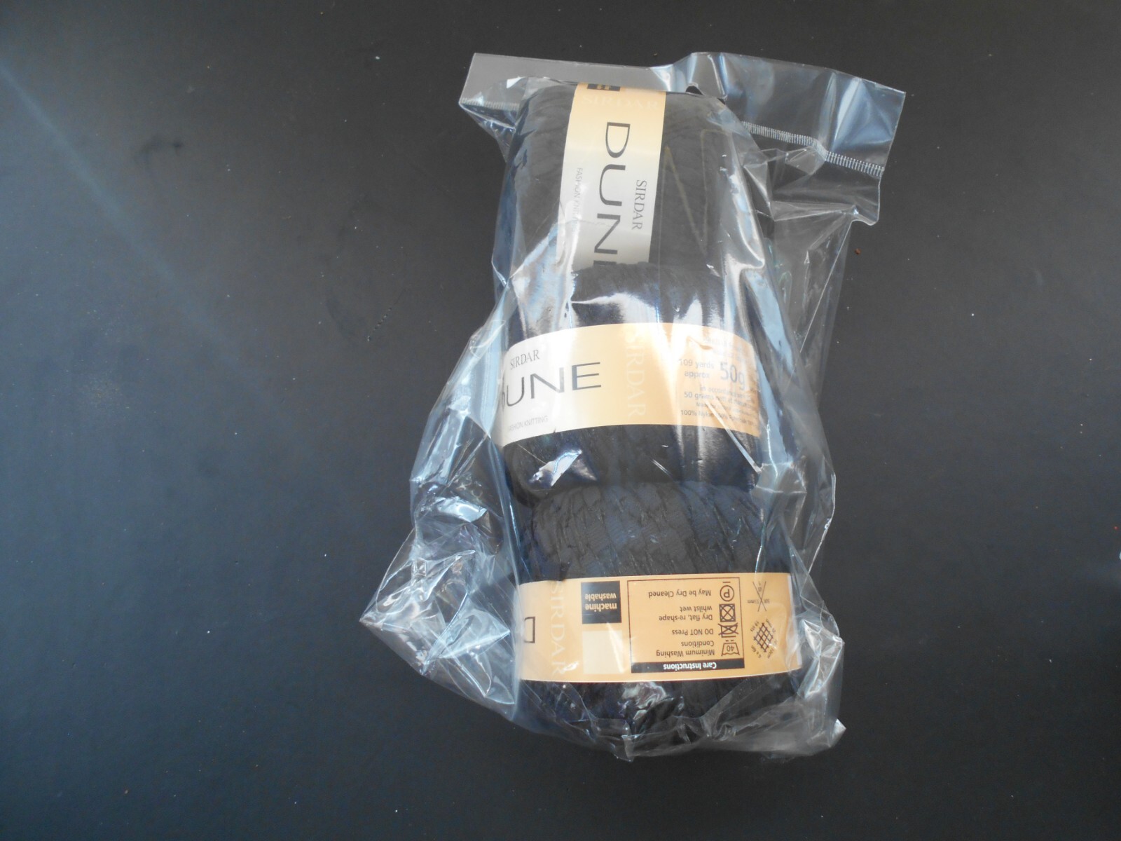 3 Skeins Sirdar Dune Black  Fashion Knitting 109 Yards Lot 026 Dye 0450 50g