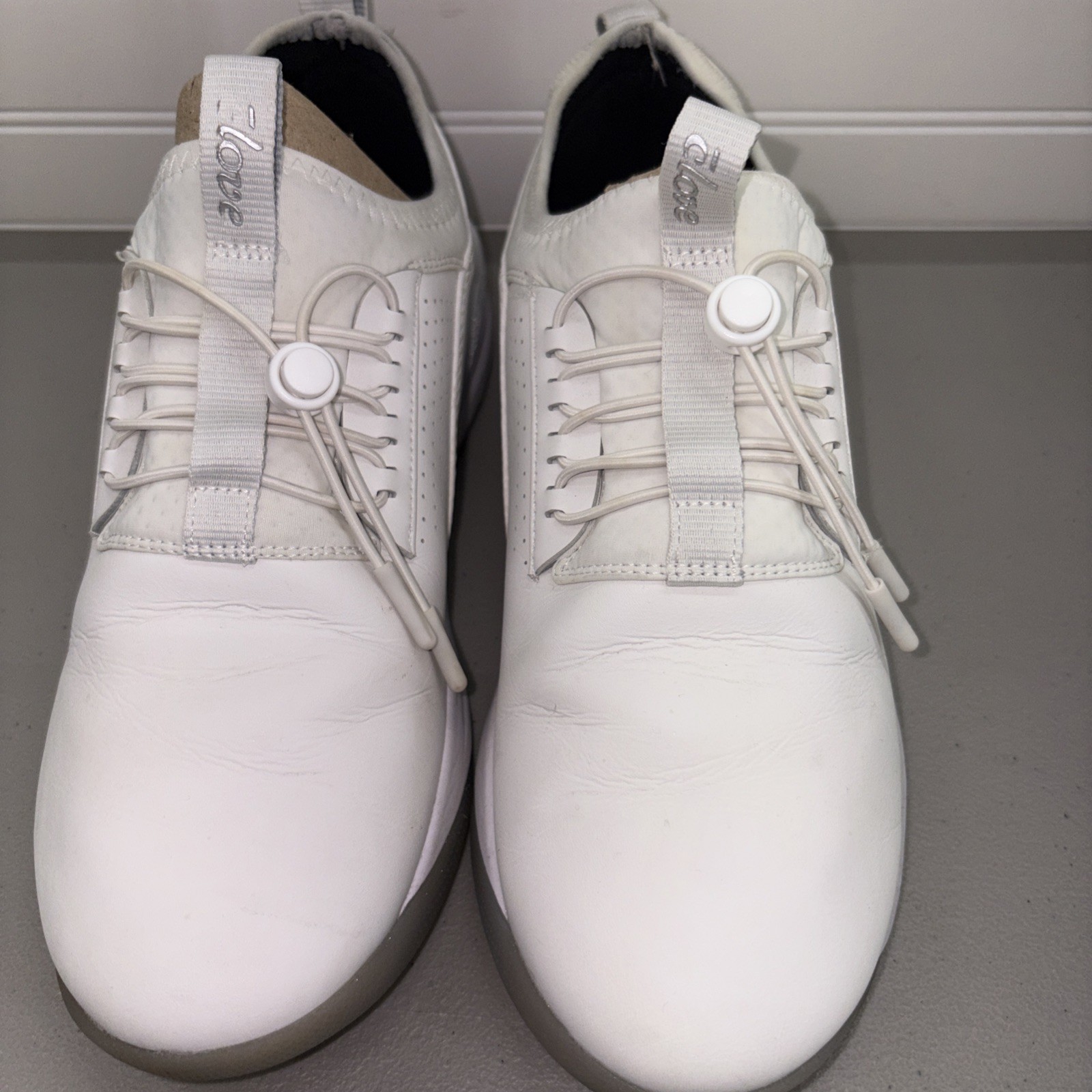 Clove Forte Sneakers Nursing Shoes  Womens 10/Mens 8.5  White