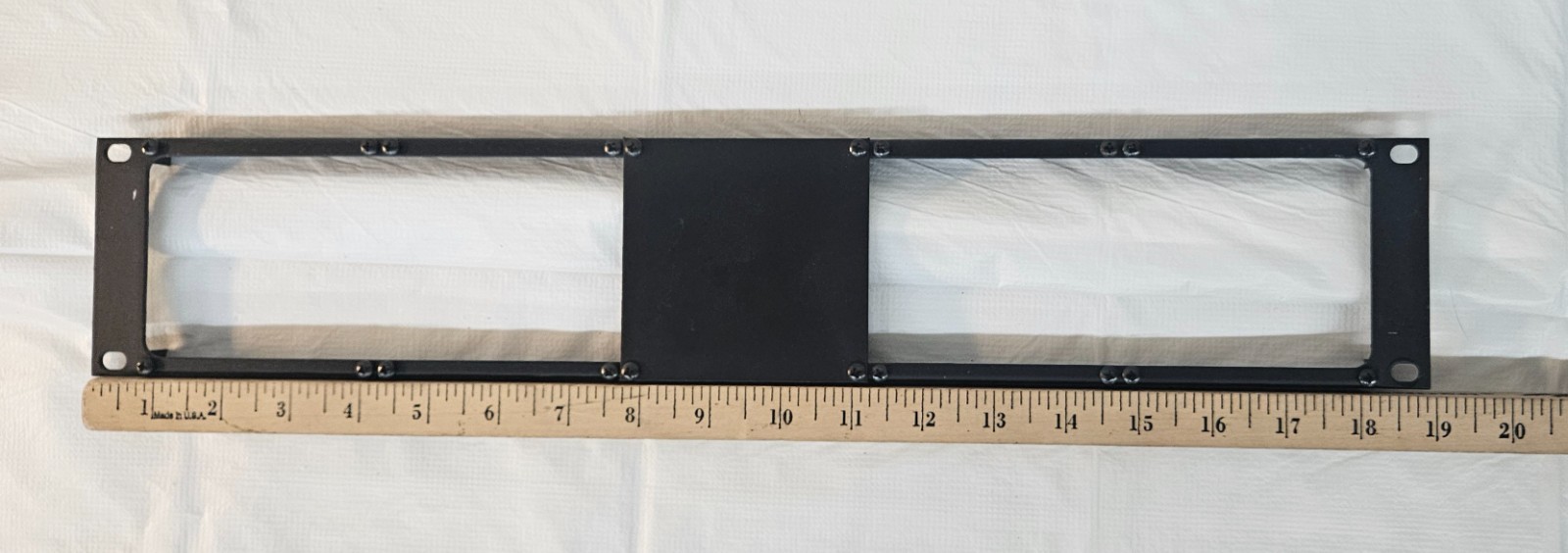 MIDDLE ATLANTIC 2U Rack Modular Connector Panel w Screws