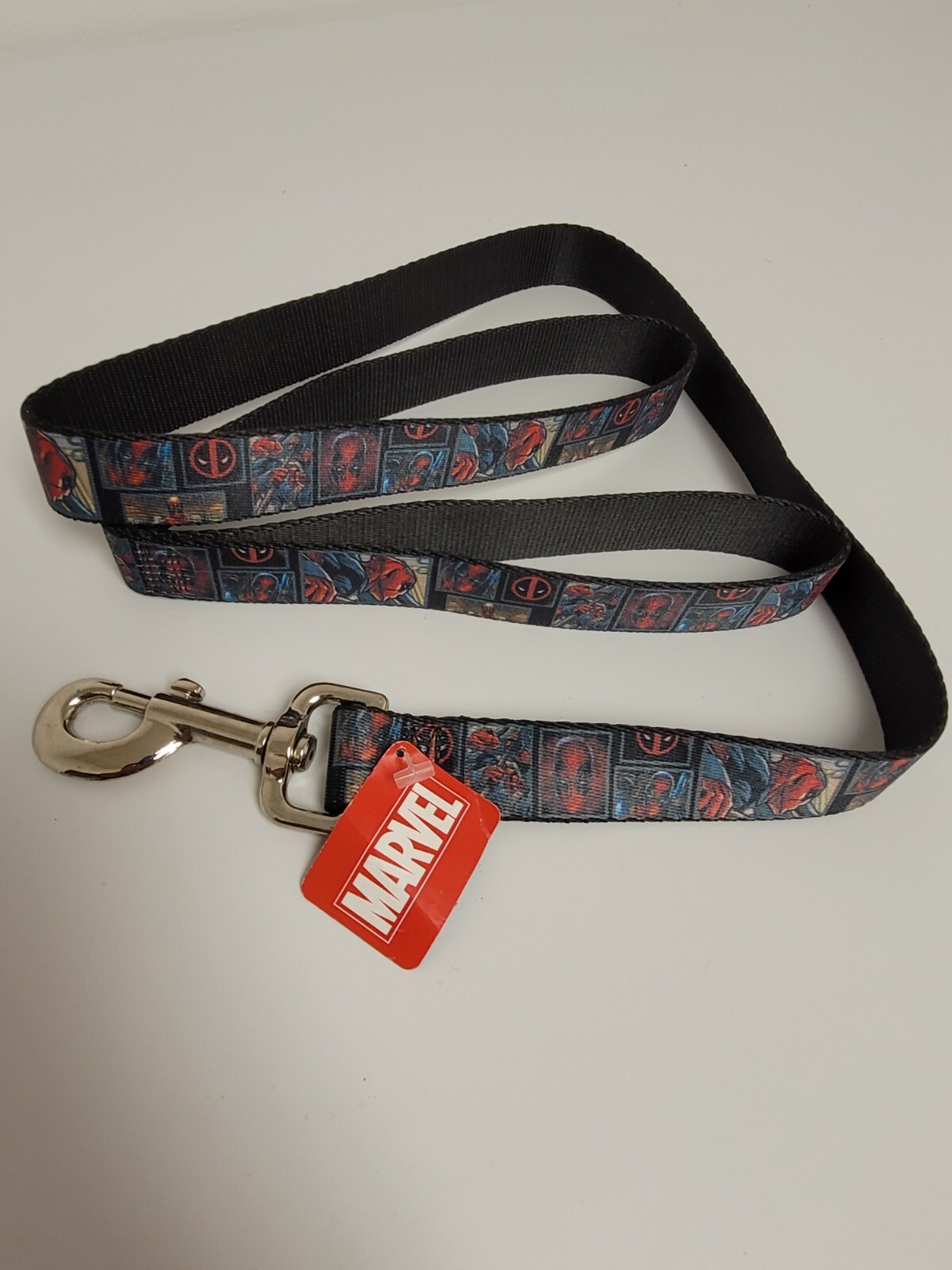 Marvel "Deadpool"  52” Dog Leash by Buckle Down