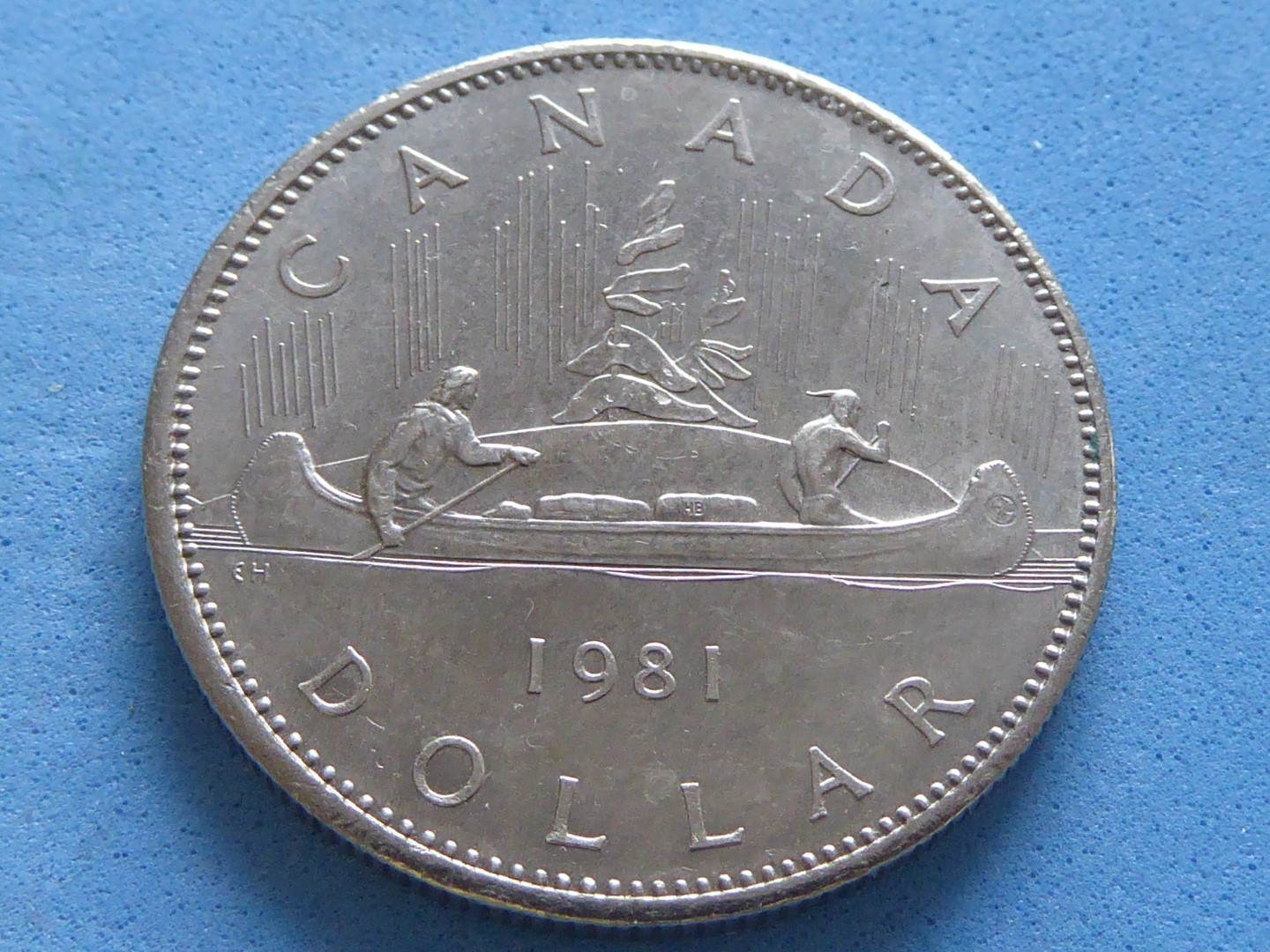 860) Canada Elizabeth II Dollar High Grade 1981 £3.50