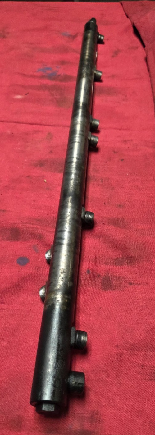 DD13 HIGH PRESSURE FUEL INJECTOR RAIL  BOSCH 013535L6, DC A 471 078 02 45,
