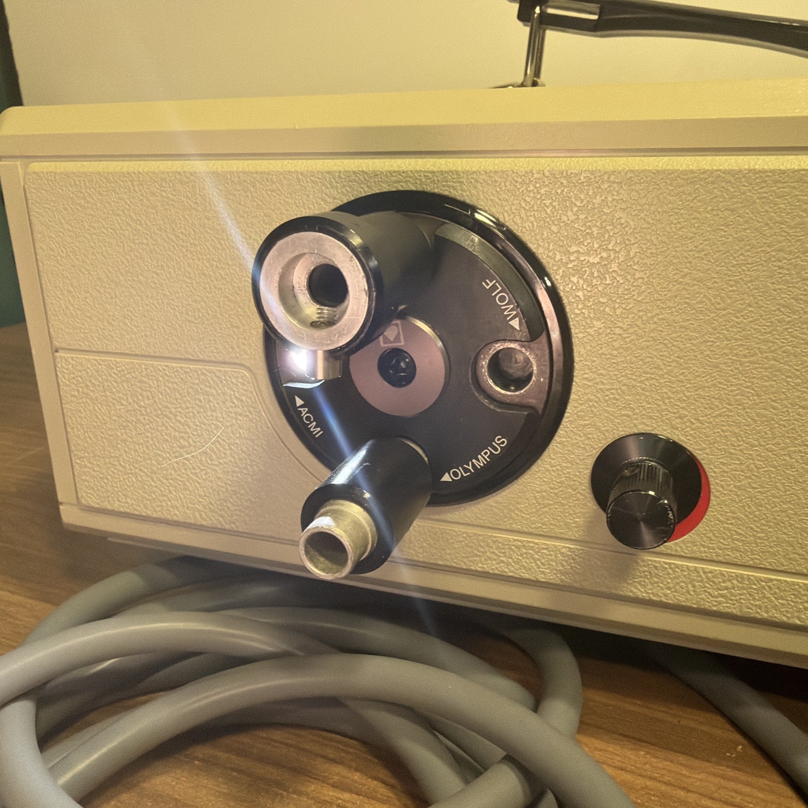 Luxtec 9300XSP 300W Xenon Surgical Light Source Tested Working