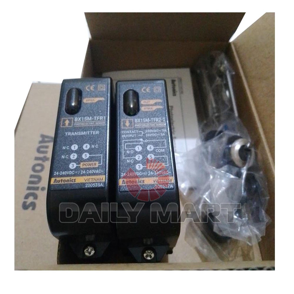 New In Box AUTONICS BX15M-TFR-T Photoelectric Switch